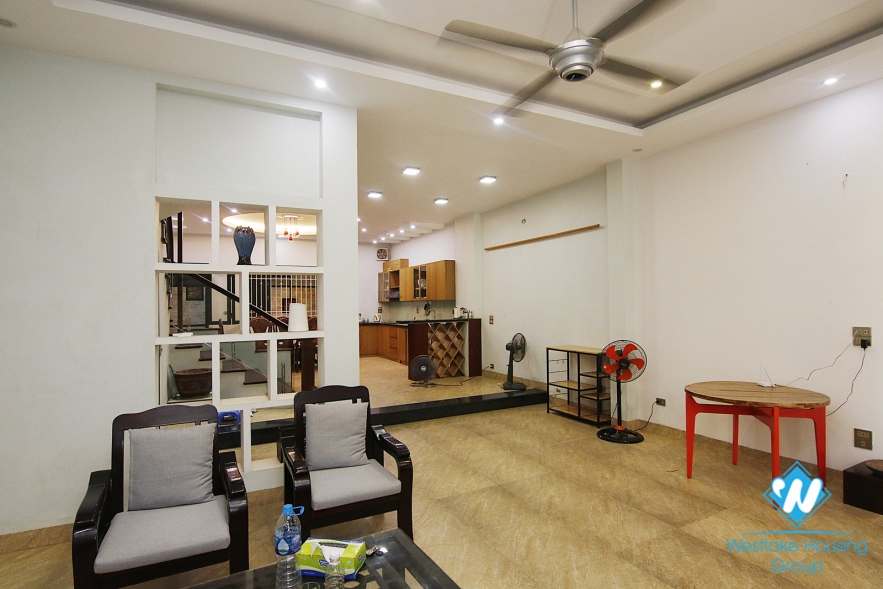 Three bedroom house for rent in Ngoc Thuy Long Bien